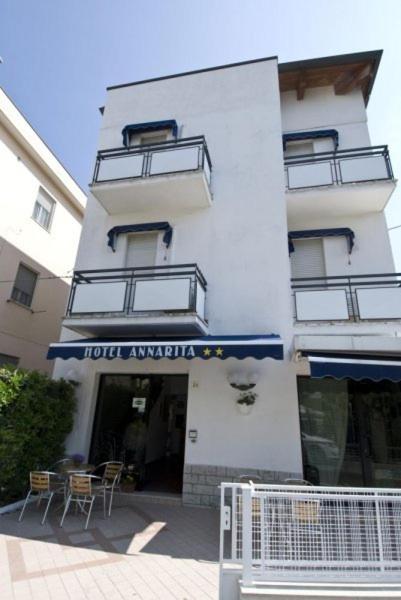 Hotel Annarita Римини Екстериор снимка