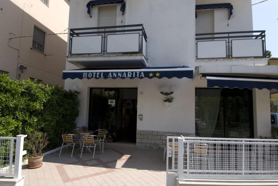 Hotel Annarita Римини Екстериор снимка