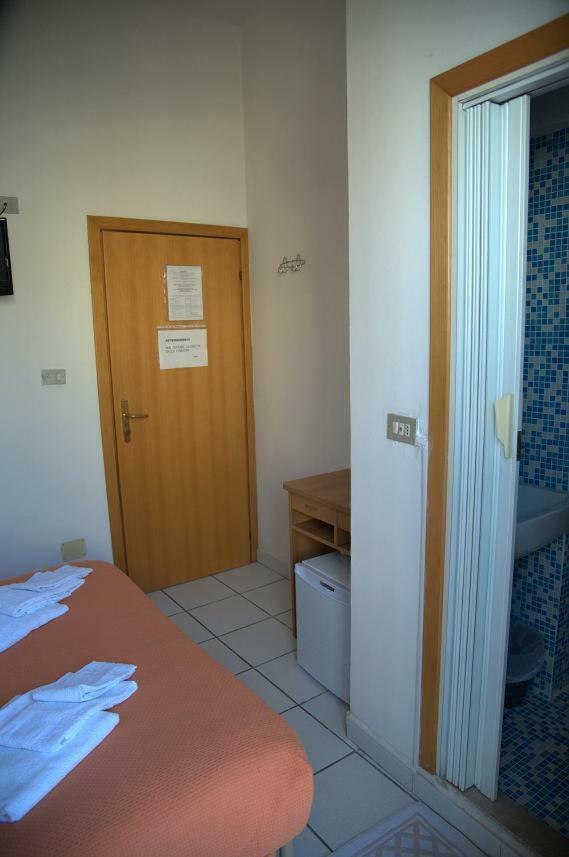 Hotel Annarita Римини Екстериор снимка